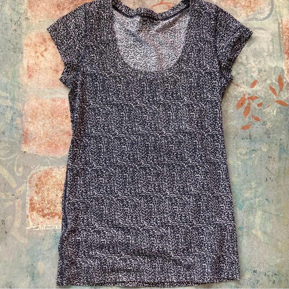 Theory Tee Animal Print T-Shirt Size M